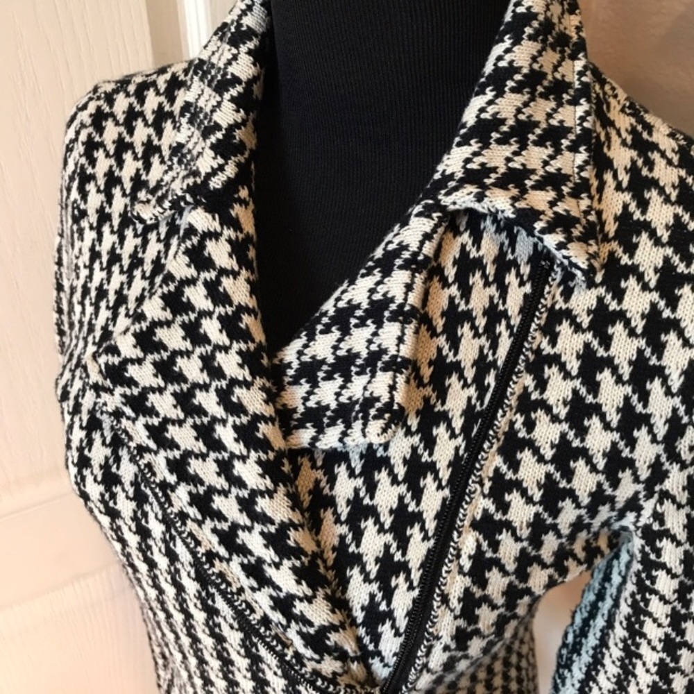 Houndstooth zipup
